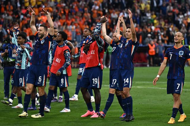 孤注一掷托特纳姆热刺下载 孤注一掷托特纳姆热刺下载